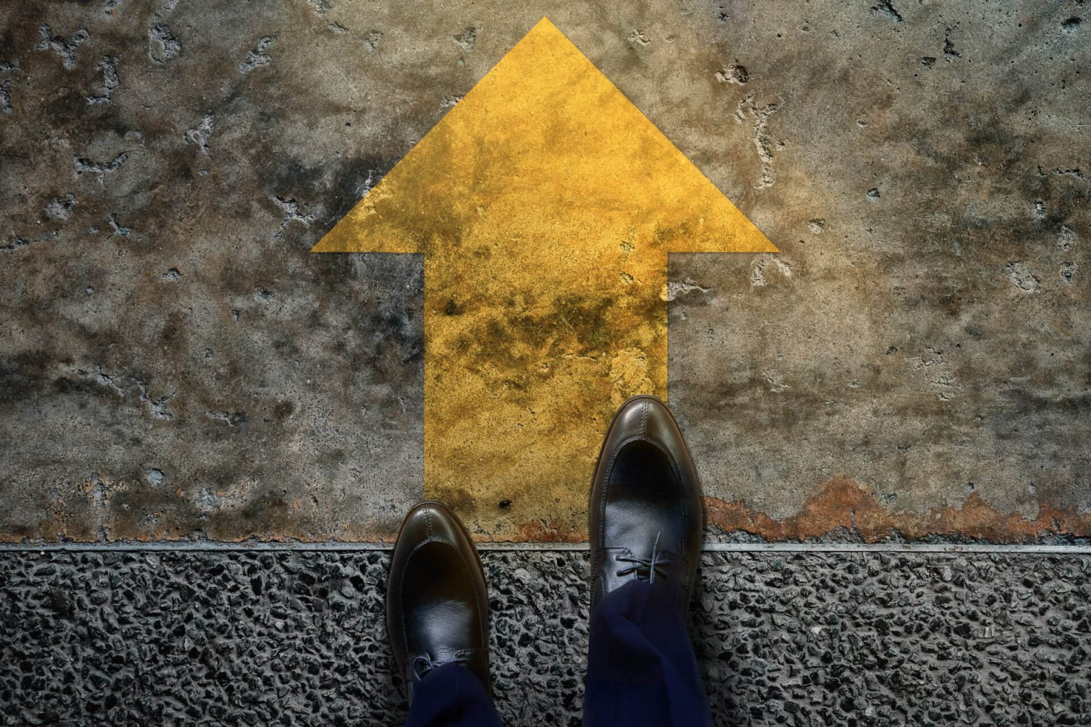 start-challenge-concept-business-man-formal-shoes-steps-follow-yellow-arrow-get-ready-moving-forward-take-chance-success-top-view start-challenge-concept-business-man-formal-shoes-steps-follow-yellow-arrow-get-ready-moving-forward-take-chance-success-top-view